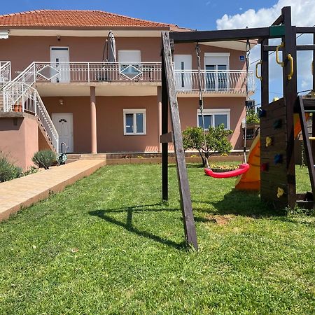 Apartmani Dubravka بيبينيا المظهر الخارجي الصورة